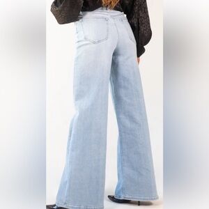 Cello extra wide leg multi button jeans size 5